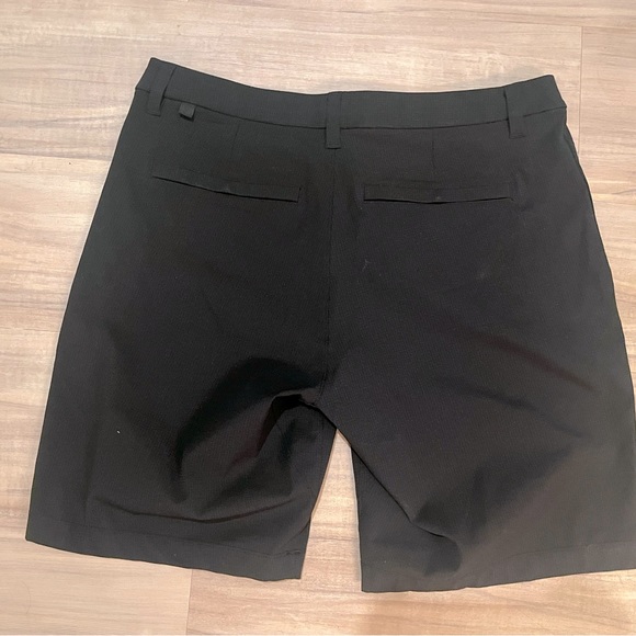 Lululemon Commission Golf Short - Picture 4 of 4